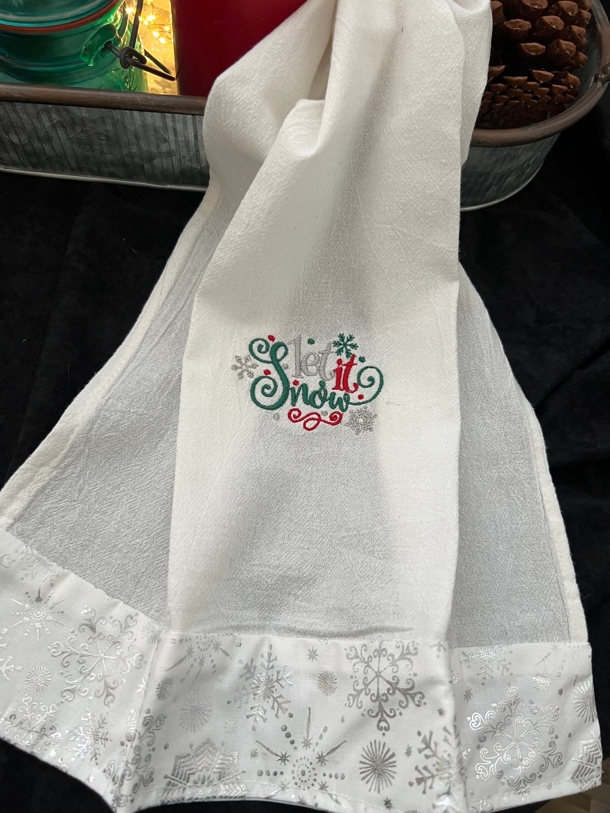  Snow towel