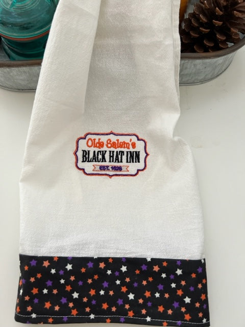 Olde Salem's Black Hat Inn Towels